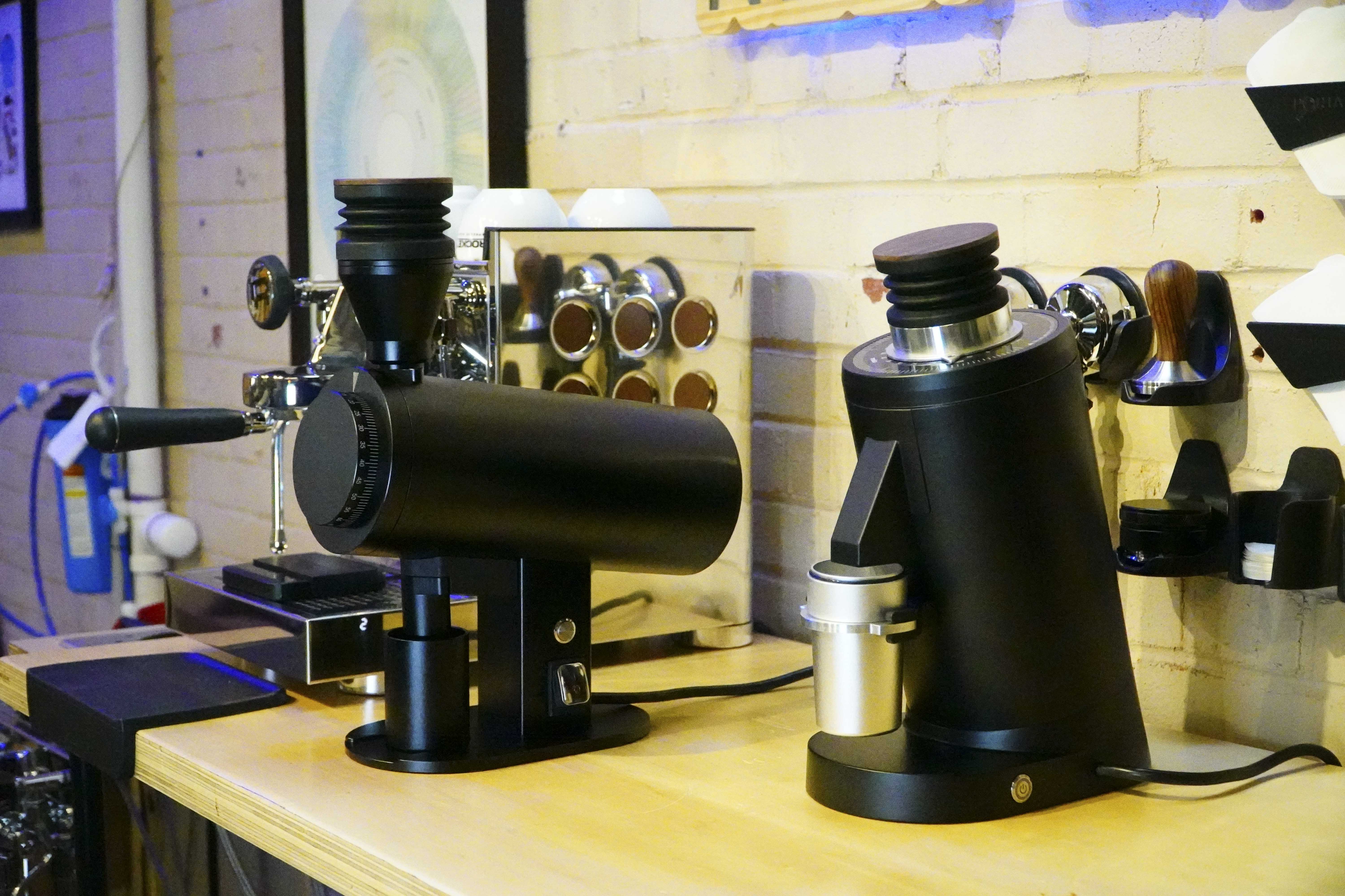 サンダーLv30 Turin DF83V v3 Variable Speed Coffee / Espresso Grinder – Brewtus